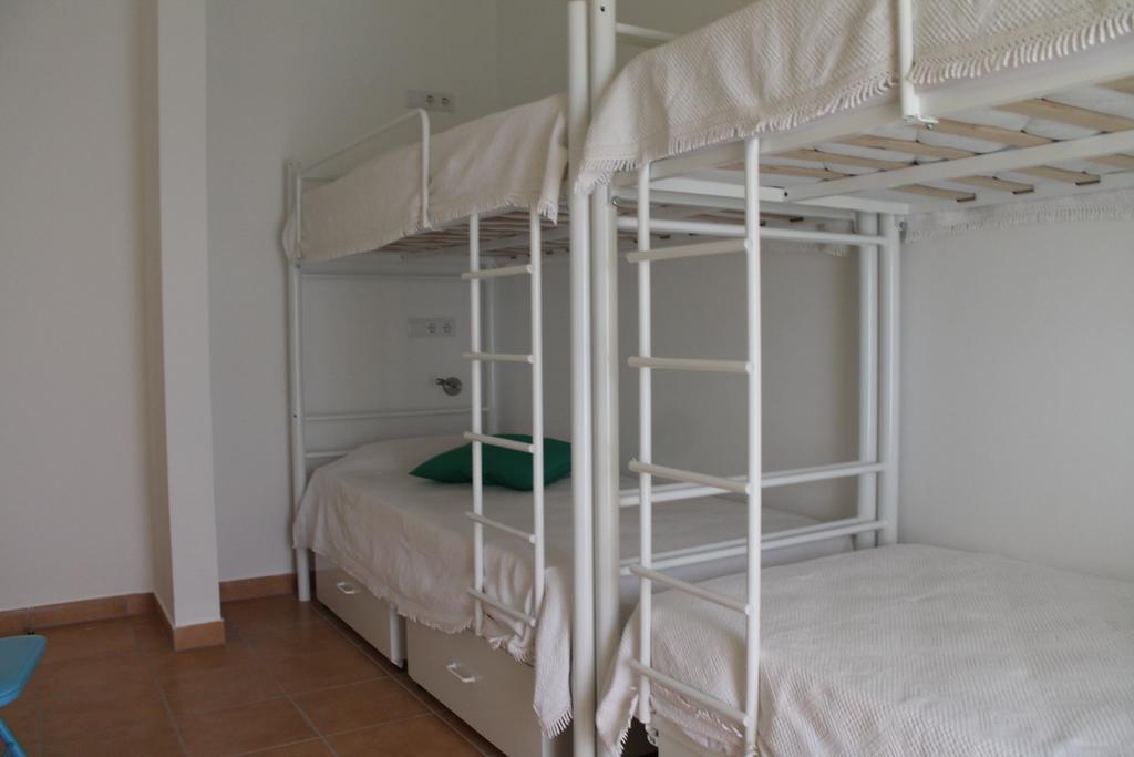 Racing Mackerel Hostel Лагуш Номер фото