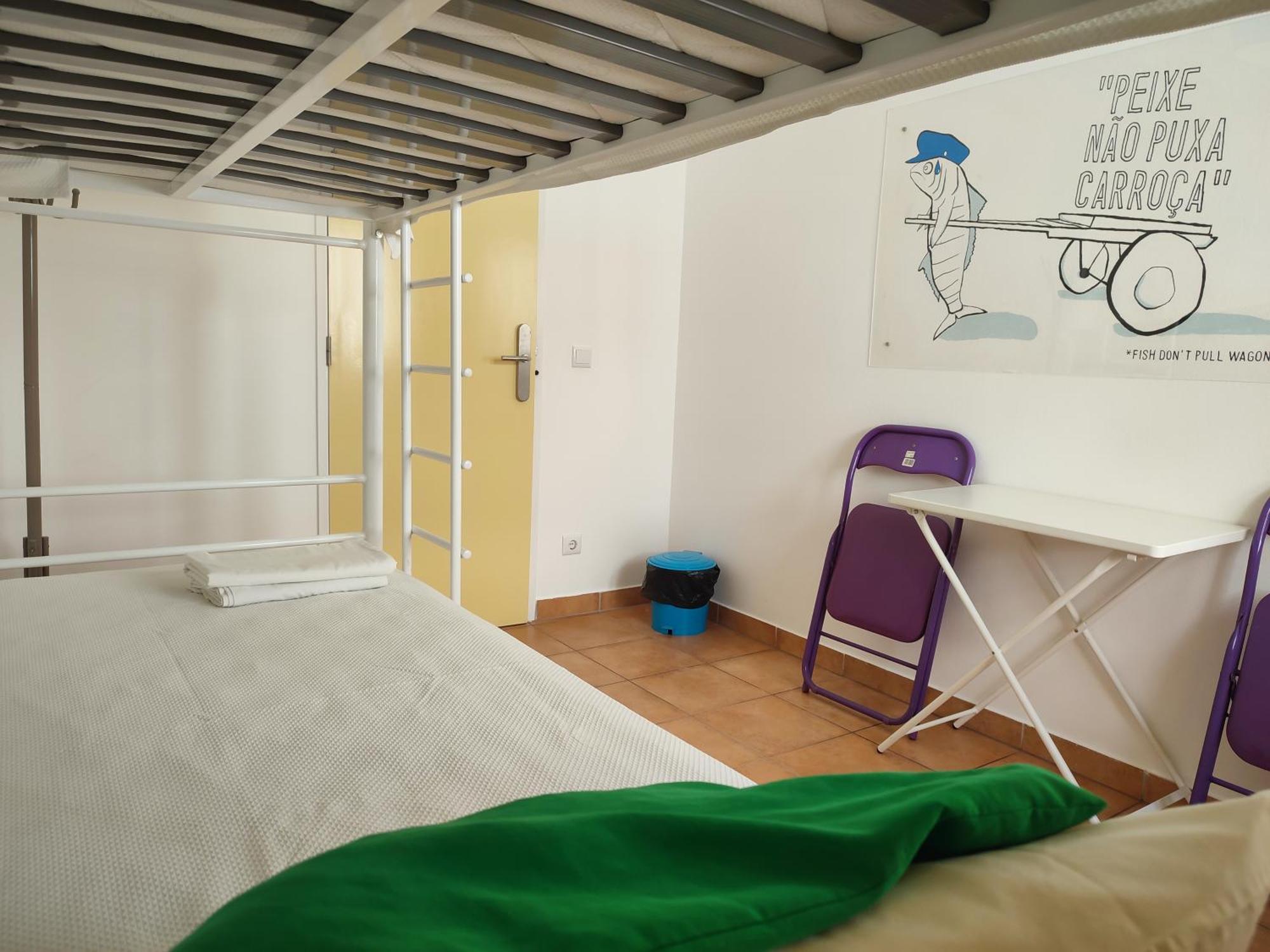 Racing Mackerel Hostel Лагуш Екстер'єр фото