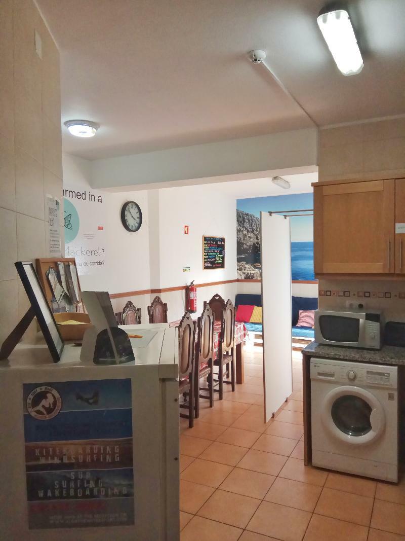 Racing Mackerel Hostel Лагуш Екстер'єр фото